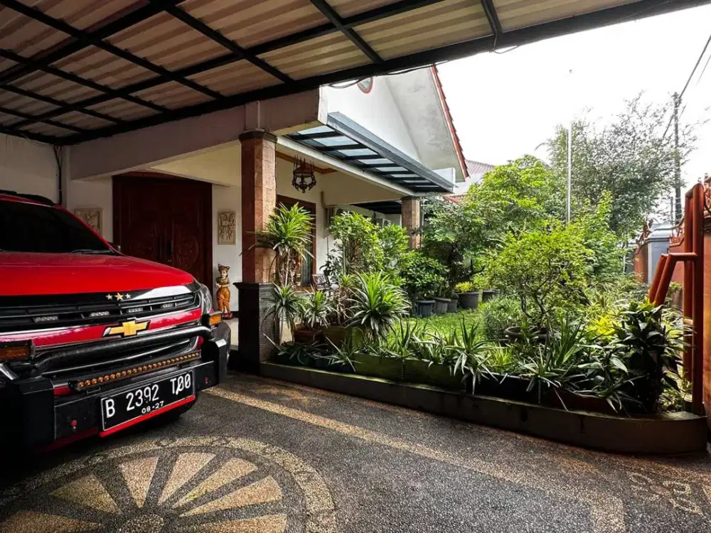 Rumah Terawat Komplek Elang Malindo Curug Indah Jatiwaringin Jakarta Timur