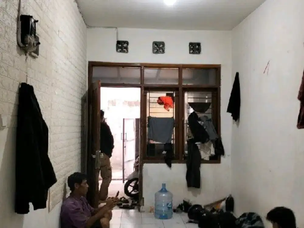 Rumah di Sayap Moh.Yunus, Cicendo Dekat Istana Plaza Ref.05073