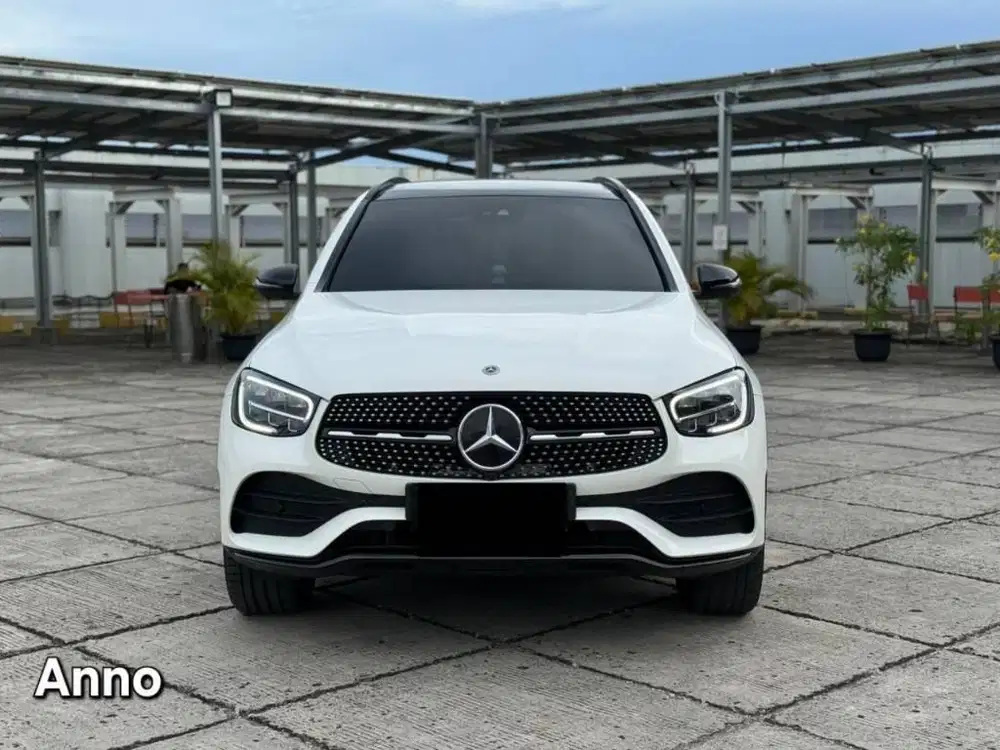 Mercedez Benz GLC 200 AMG Line 2.0 AT 2022