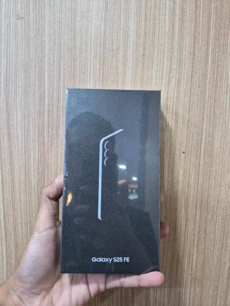 Samsung Galaxy S25 FE - 8GB | 512GB (Free Buds Core)