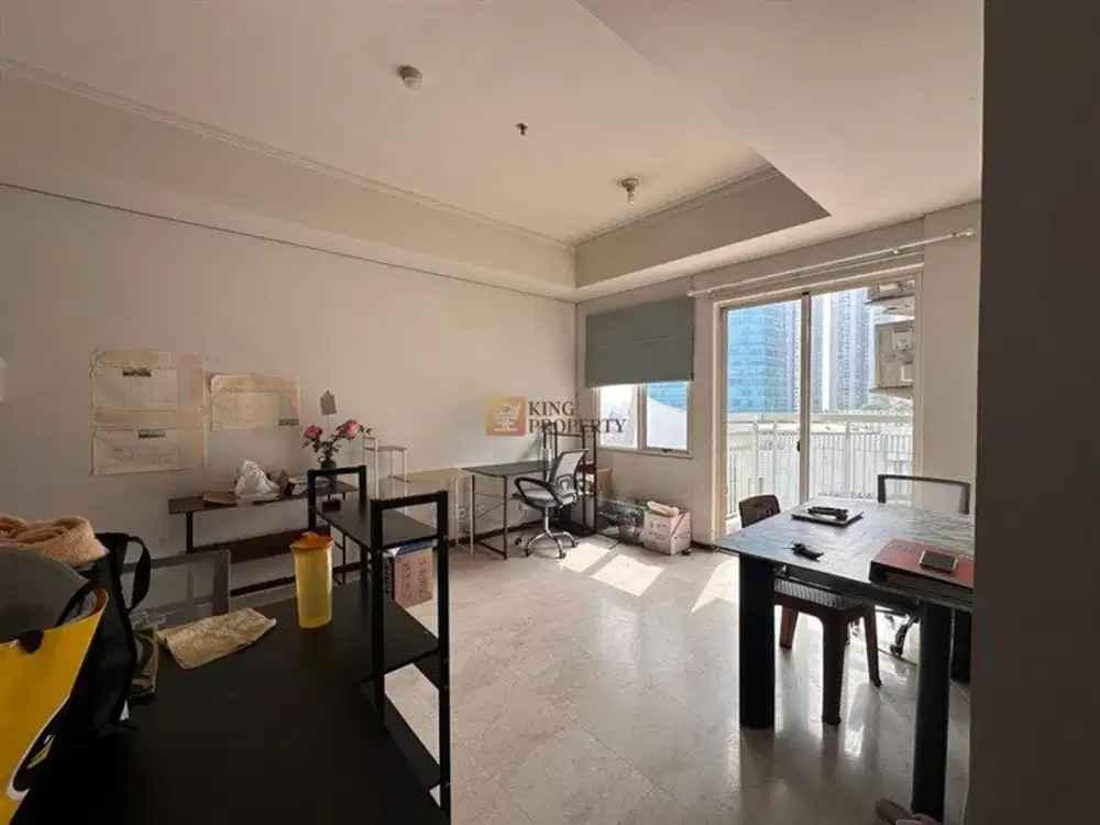 Royal Medit 2BR Full Furnish – Unit Luas Hadap Timur, Dekat Central Park & Taman Anggrek