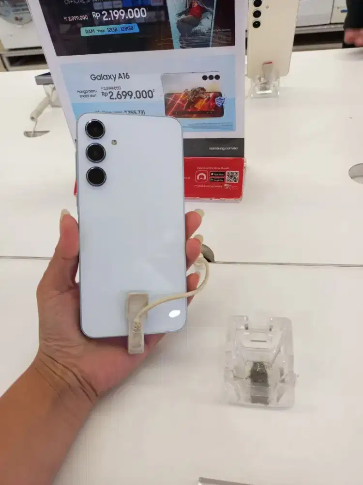 Cicilan lewat aplikasih syarat cukup KTP aja