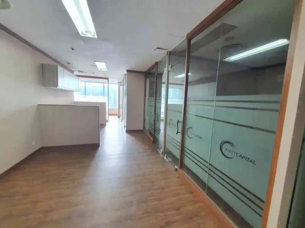 Sewa Space Office Sudirman Plaza Sentral 192 sqm Fitted