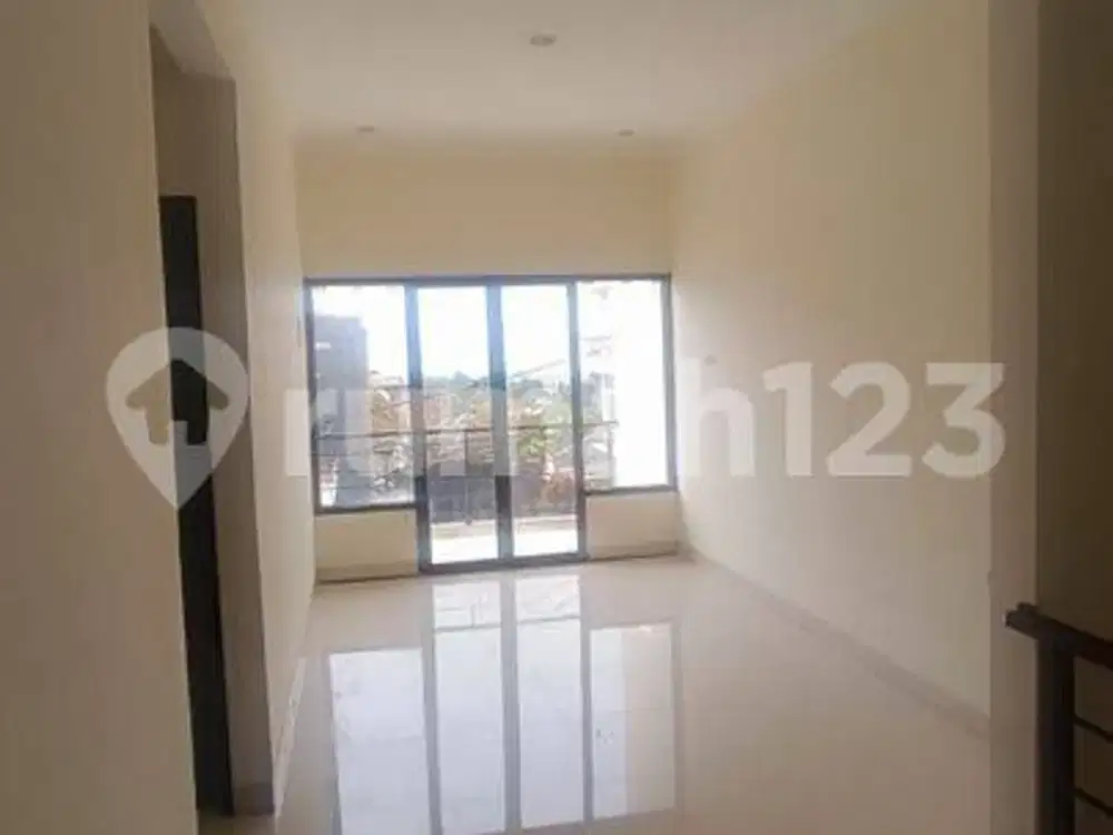 Rumah 2 lantai Baru Renovasi di Tamansari Bogor *i399or