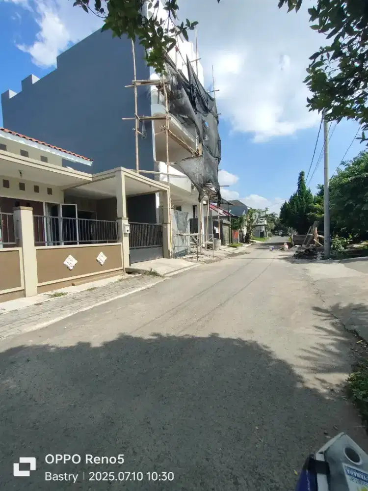 Rumah Bunga Tanjung Suhat Kota Malang