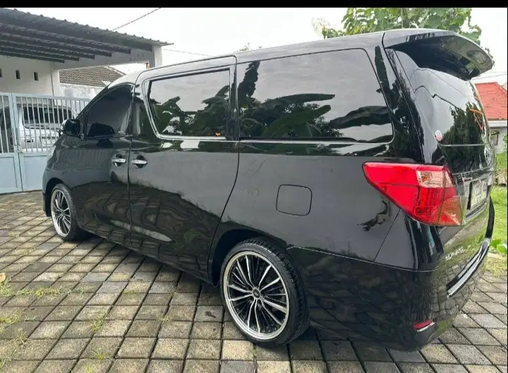 Toyota Alphard 2009 Bensin