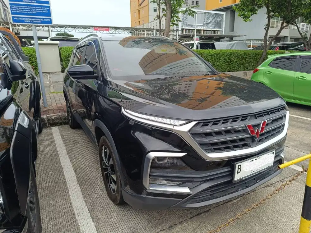 Wuling Almaz 1.5 CVT L Lux Exclusive 7 Seater Sunroof