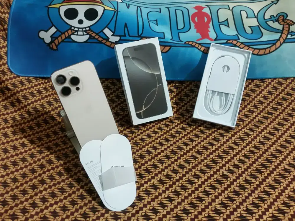 IPHONE 16 PRO 128GB TITANIUM GOLD IBOX LENGKAP OEM MULUS NO MINUS BSTT
