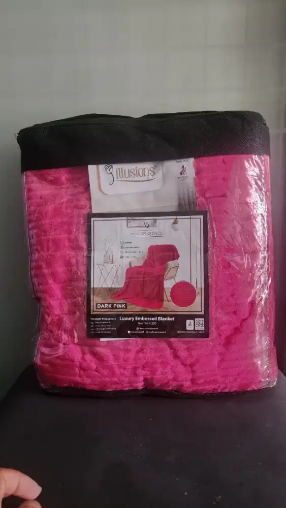 Selimut Vallery Quincy