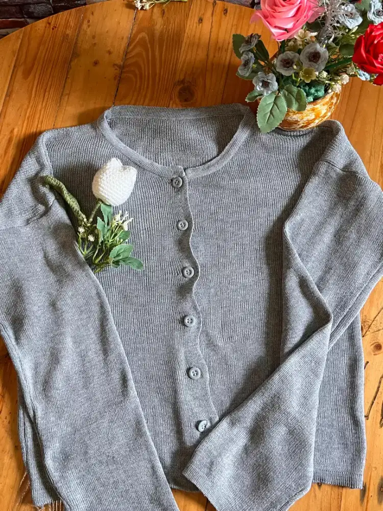 Cardigan Rajut Wanita