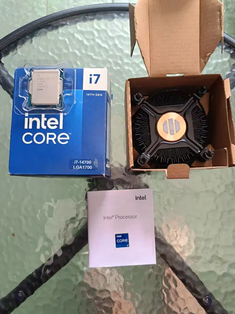 Prosesor LGA 1700 Core i7 14700 Box Original Gen 14