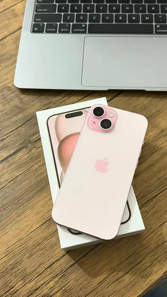 I phone 15 128 pink