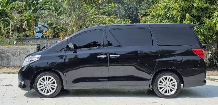 Toyota Alphard 2009 Bensin