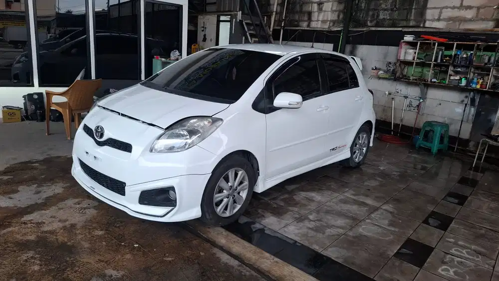 Toyota Yaris 2012 Bensin