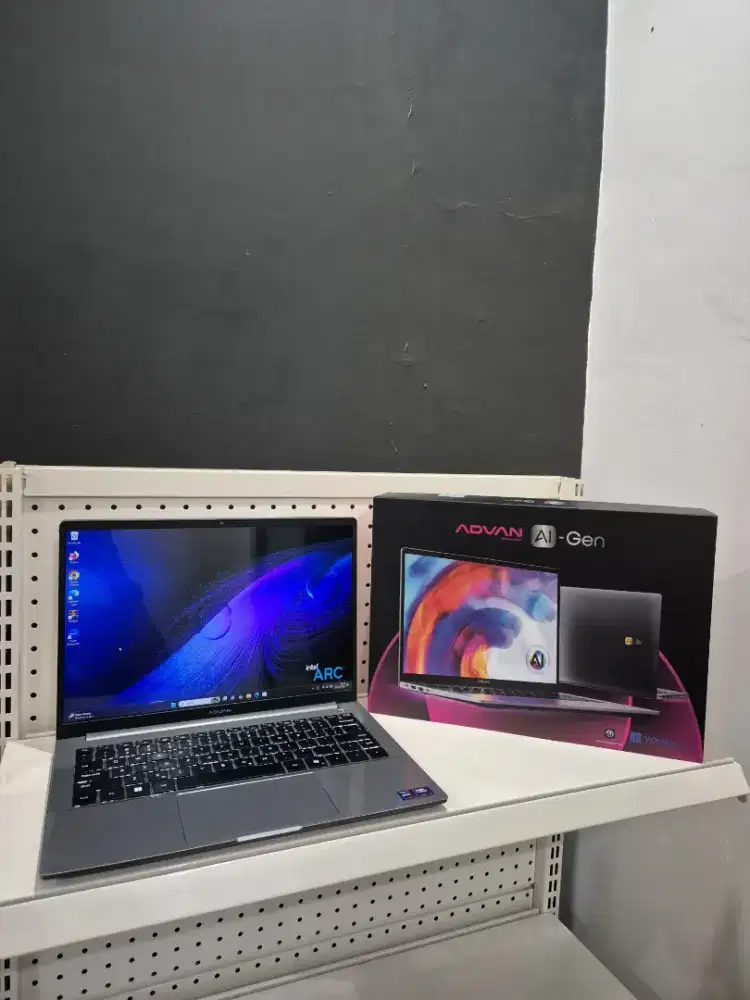 Advan AI-GEN Intel Ultra 5 125H 16/512GB x hype swift vivobook