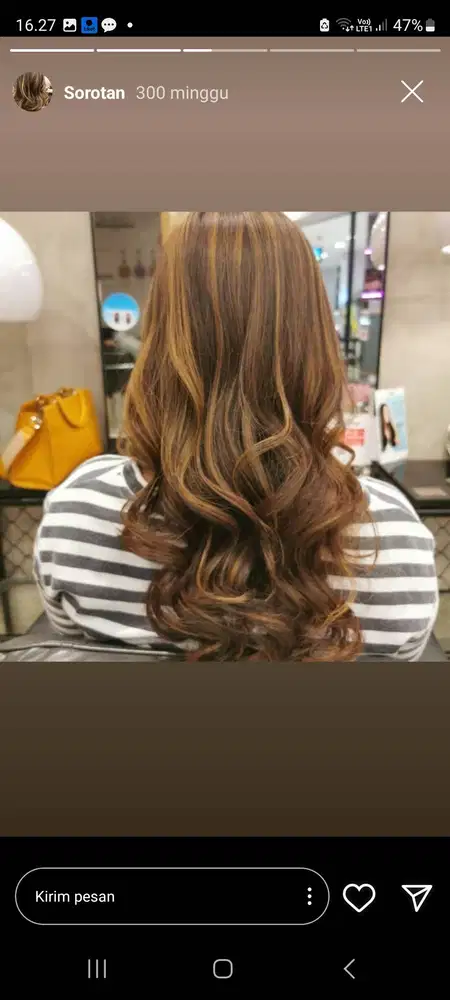 Stylish therapist salon