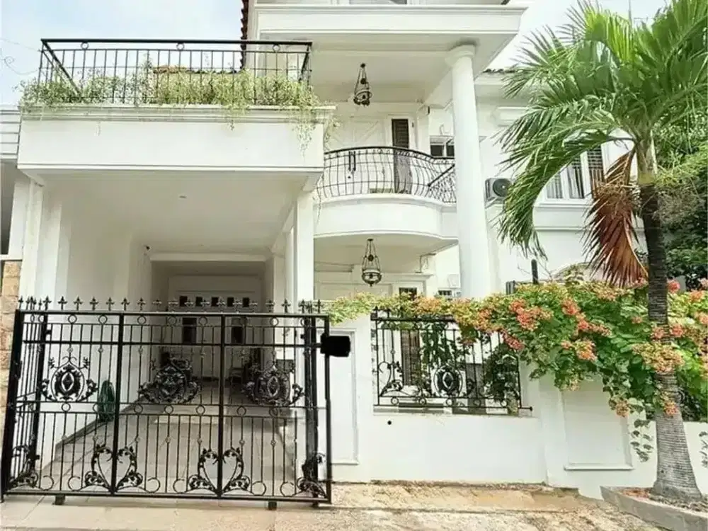 Rumah Mewah 6 Kamar di Komplek Galaxy – Akses Super Strategis