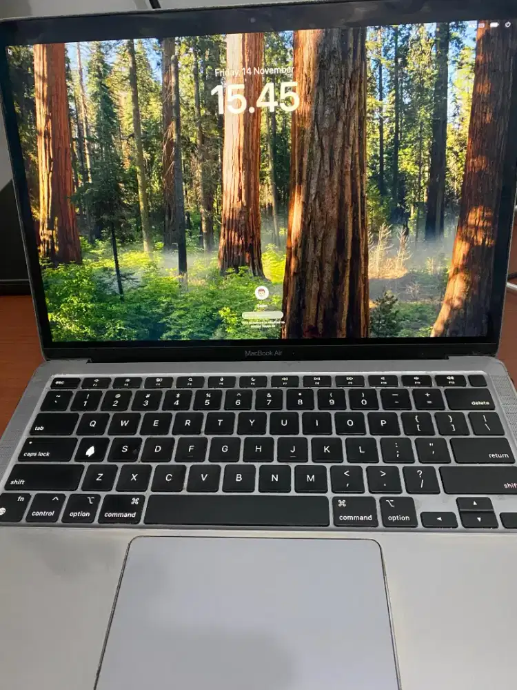 MACBOOK AIR M1 8/256 THN 2022