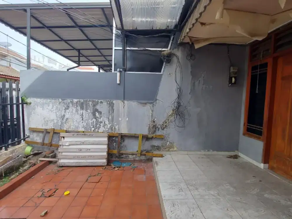 Termurah! Turun harga Rumah di Kopyor, Kelapa Gading. Uk 102m2. Untuk dibangun ulang