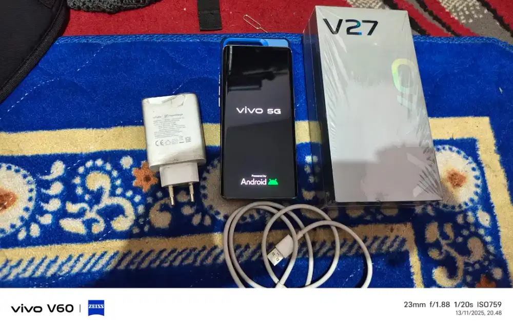 Jual cepat vivo v27 5g.mulus banget kamera jernih. Mahar Rp. 2.950.000