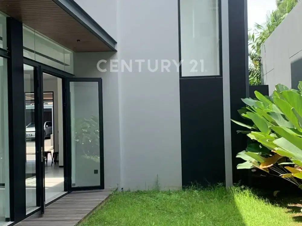 Rumah Cantik Elegan Dan Modern Kota Baru Parahyangan