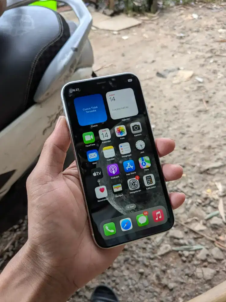 iphone xr 64GB hp casan aja