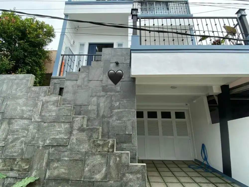 Rumah siap huni terawat strategis dekat lrt  di Jatibening Bekasi