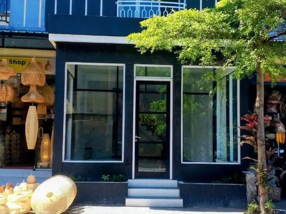 Ruko Bagus Berdiri di Pinggir Jalan Utama Disewakan, Seminyak Area