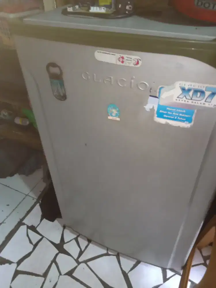 kulkas 1 pintu toshiba glacio