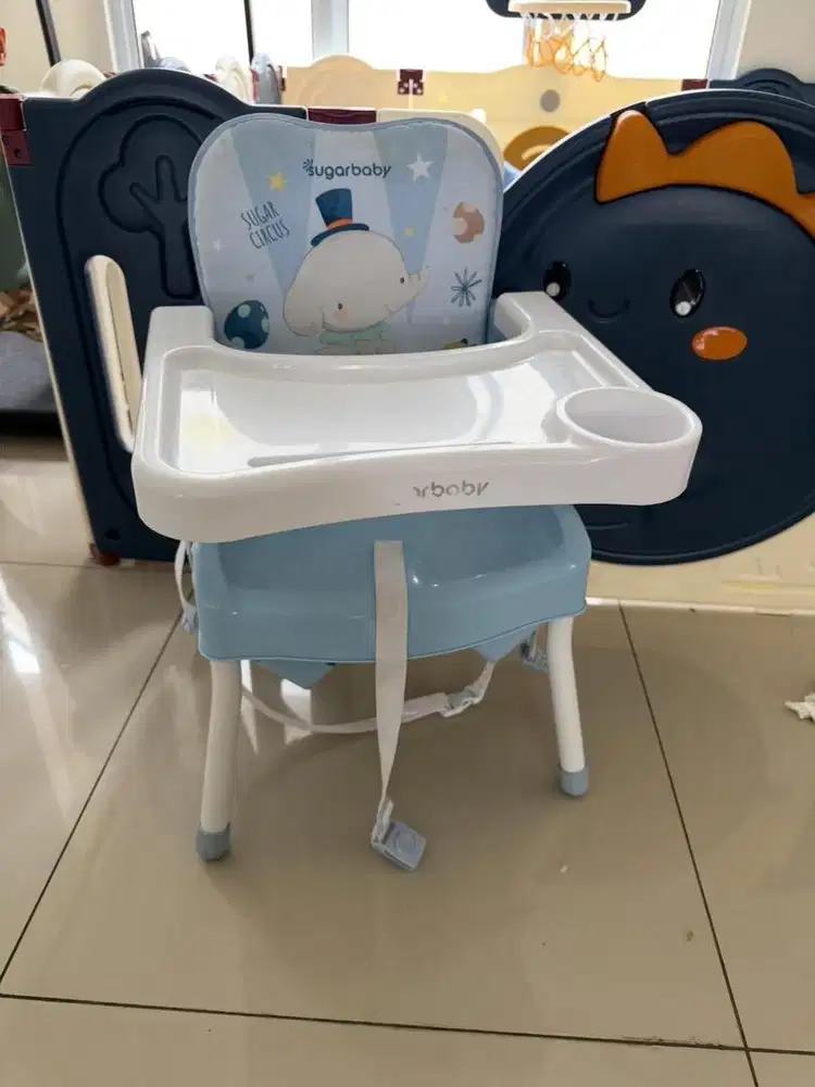 Kursi bayi biru
