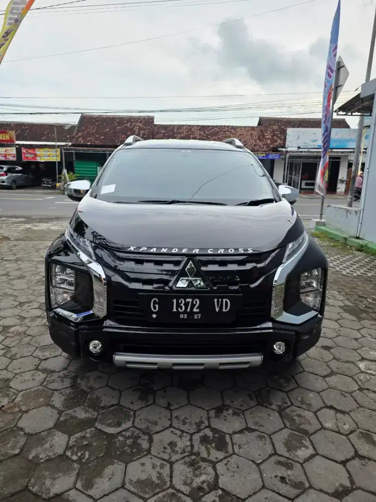 Xpander cross matic tahun 2022