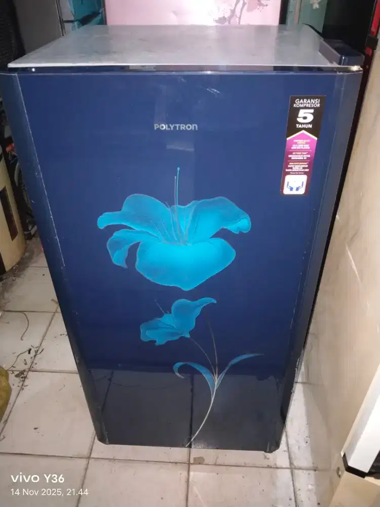 Di jual cepat kulkas 1 pintu like now