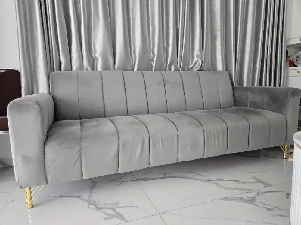 Sofa abu abu bagus