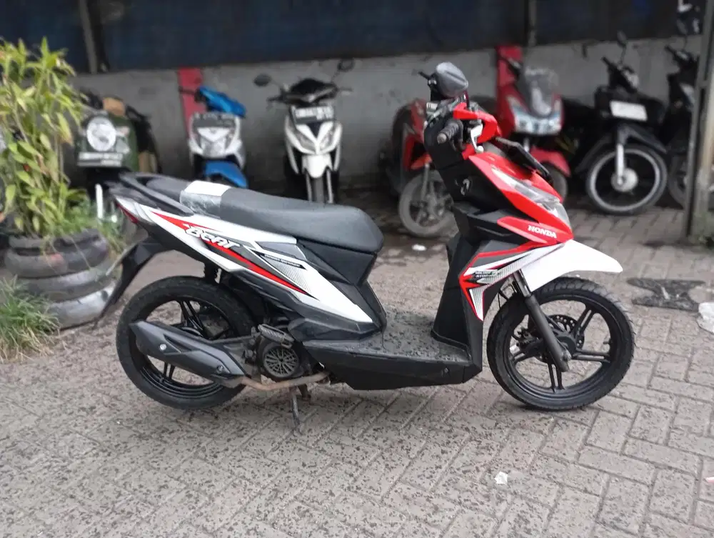 [PROMO NOV] Honda beat eco Tahun 2018 Surat Komplit