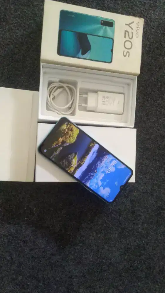 vivo y20s ram 8/256 fullset nominus,