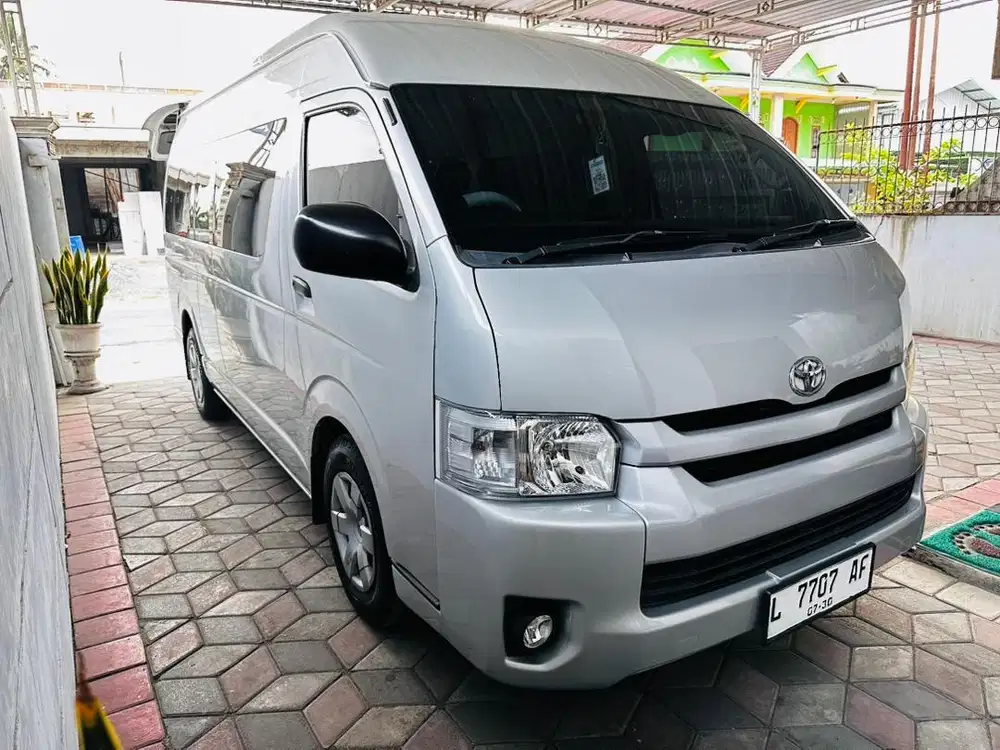 Hiace 2016 commuter toyota haies hiece hies comuter silver computer