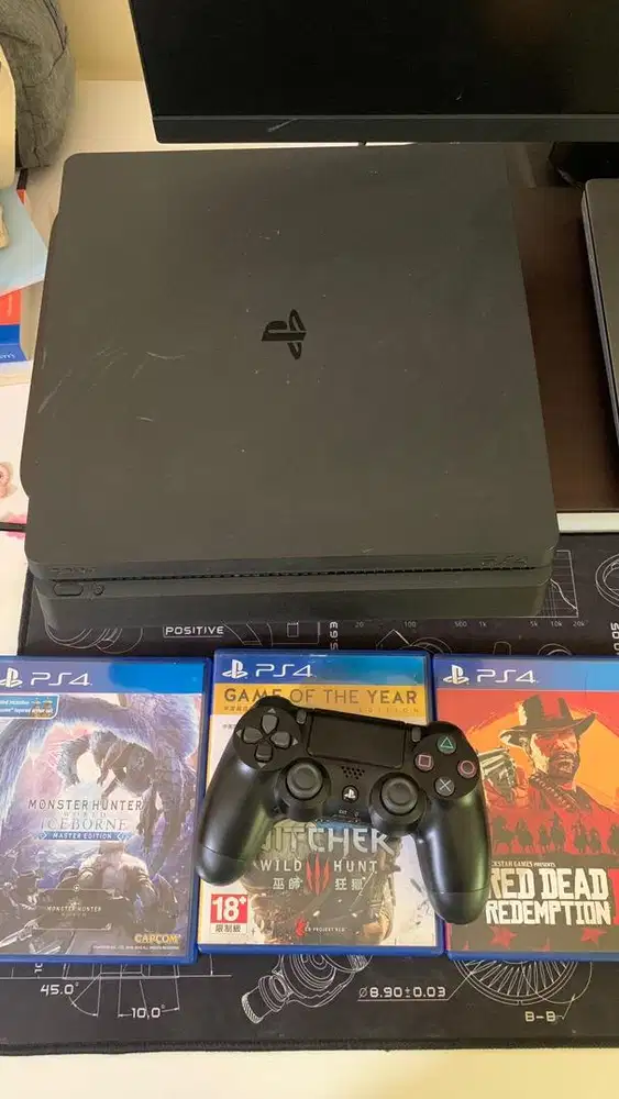 PS 4 Slim 500GB Original Sony Indonesia