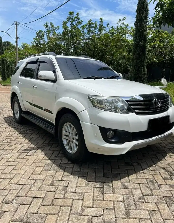 Toyota Fortuner 2012 Bensin