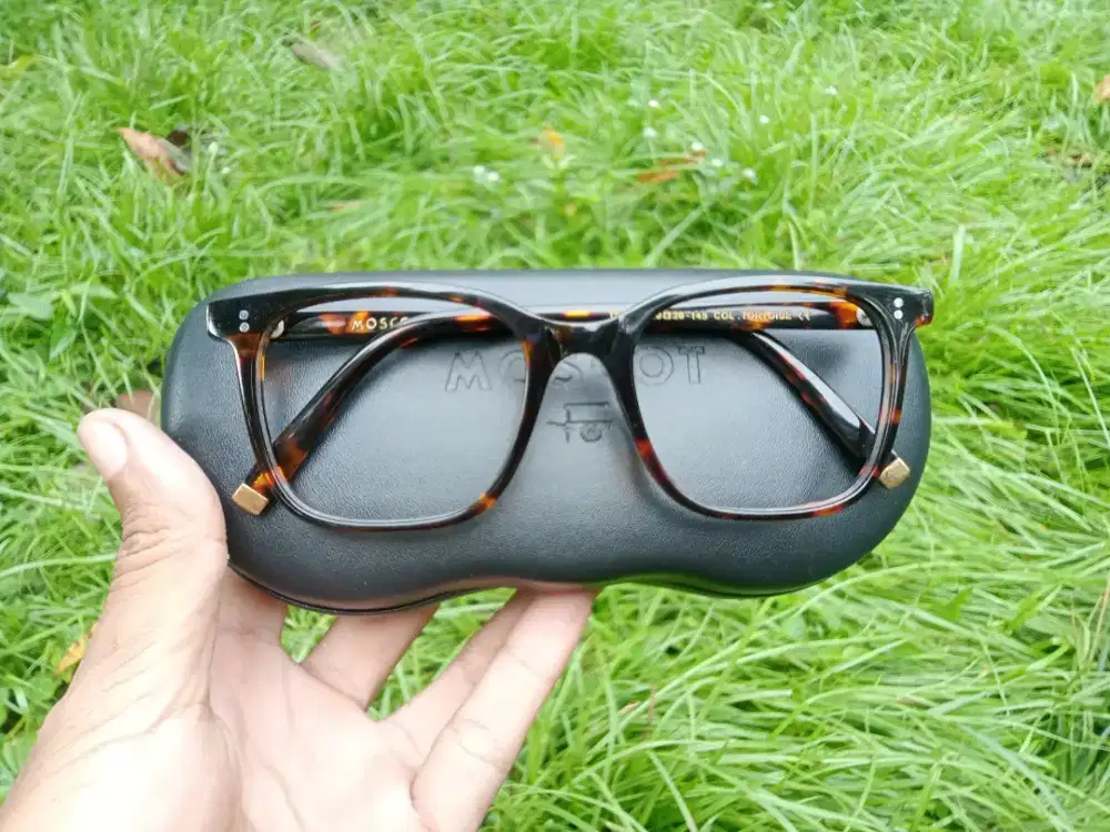 Kacamata MOSCOT original like new kondisi mulus