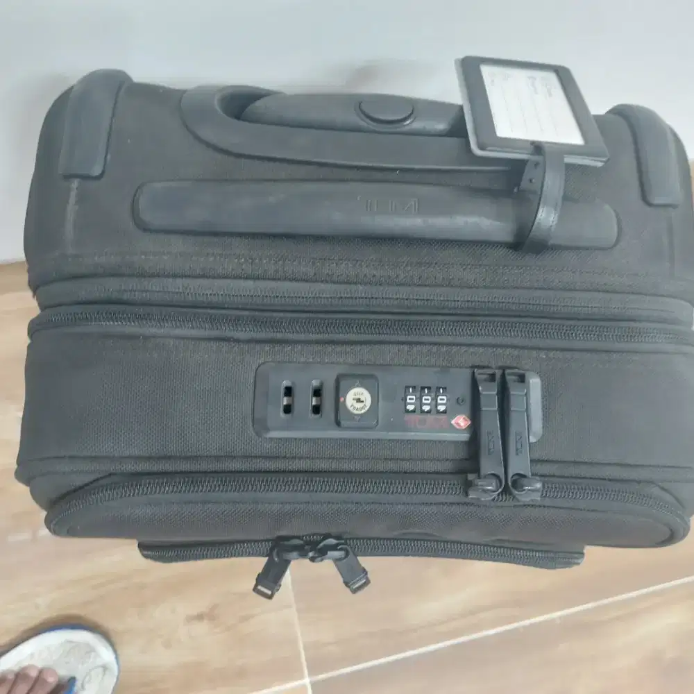 Koper Tumi sangat layak pakai