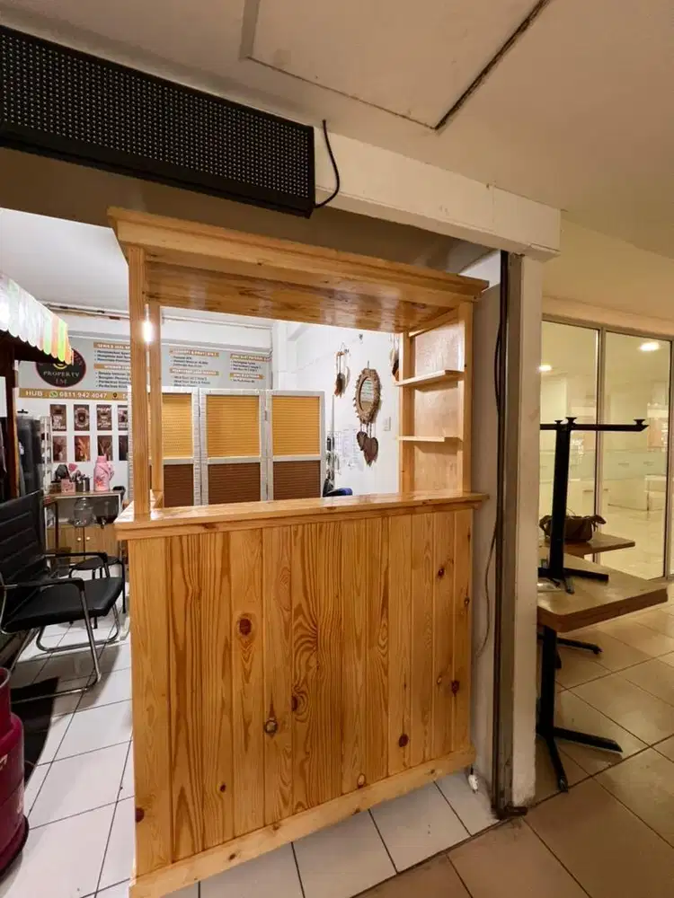 Dijual meja bar meja cafe kondisi baru