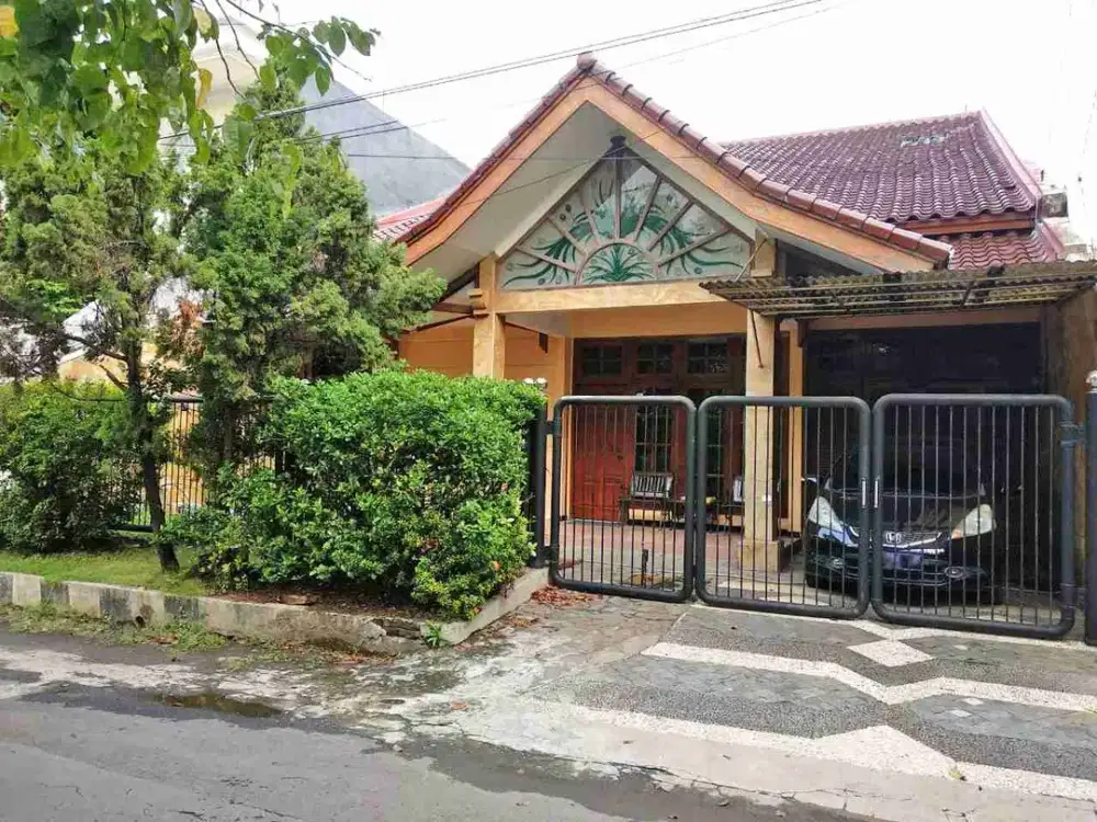 dijual cepat rumah 2lt luas perumahan elit kertajaya indah bebas banjir dekat galaxy mall,pcm mall,kampus ITS.Harga Nego