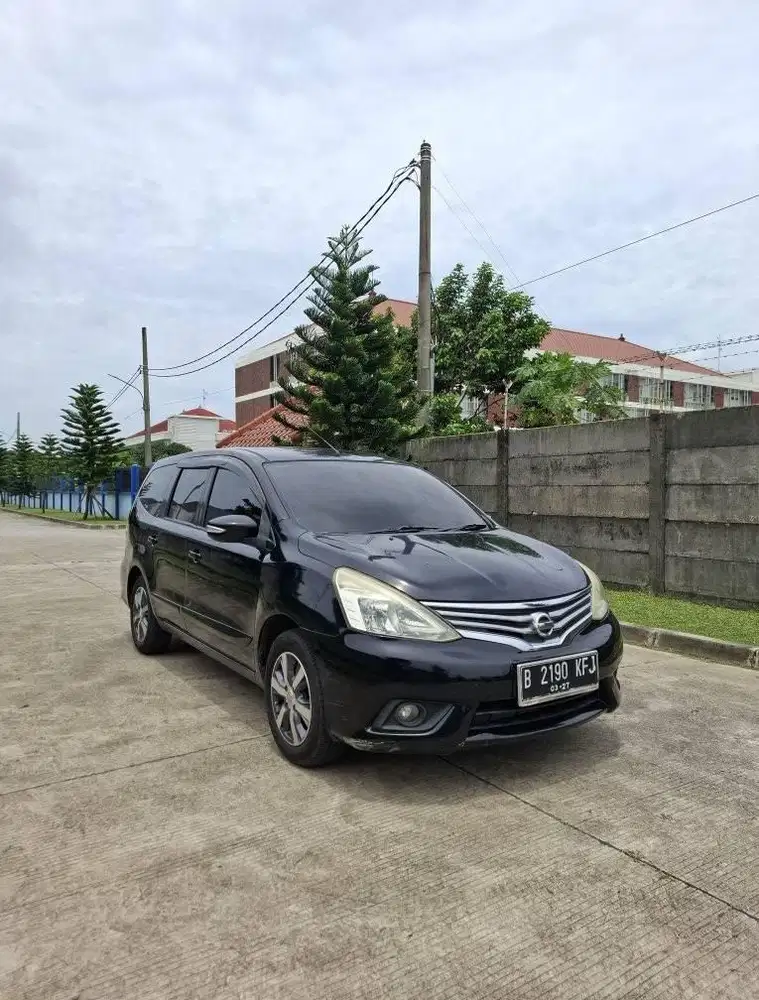 [TDP3jt] NISSAN GRAND LIVINA XV AT 2017