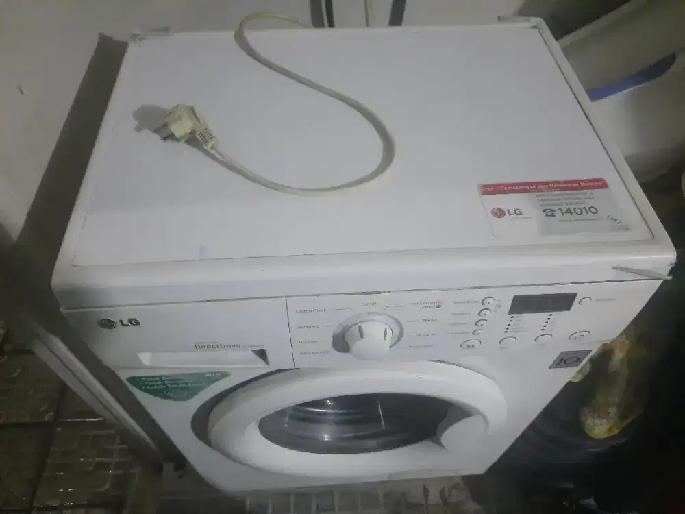 Mesin cuci merk LG