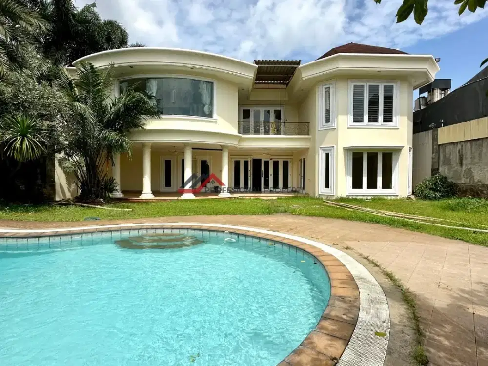 Rumah Modern Classic Dekat Tol Tb Simatupang