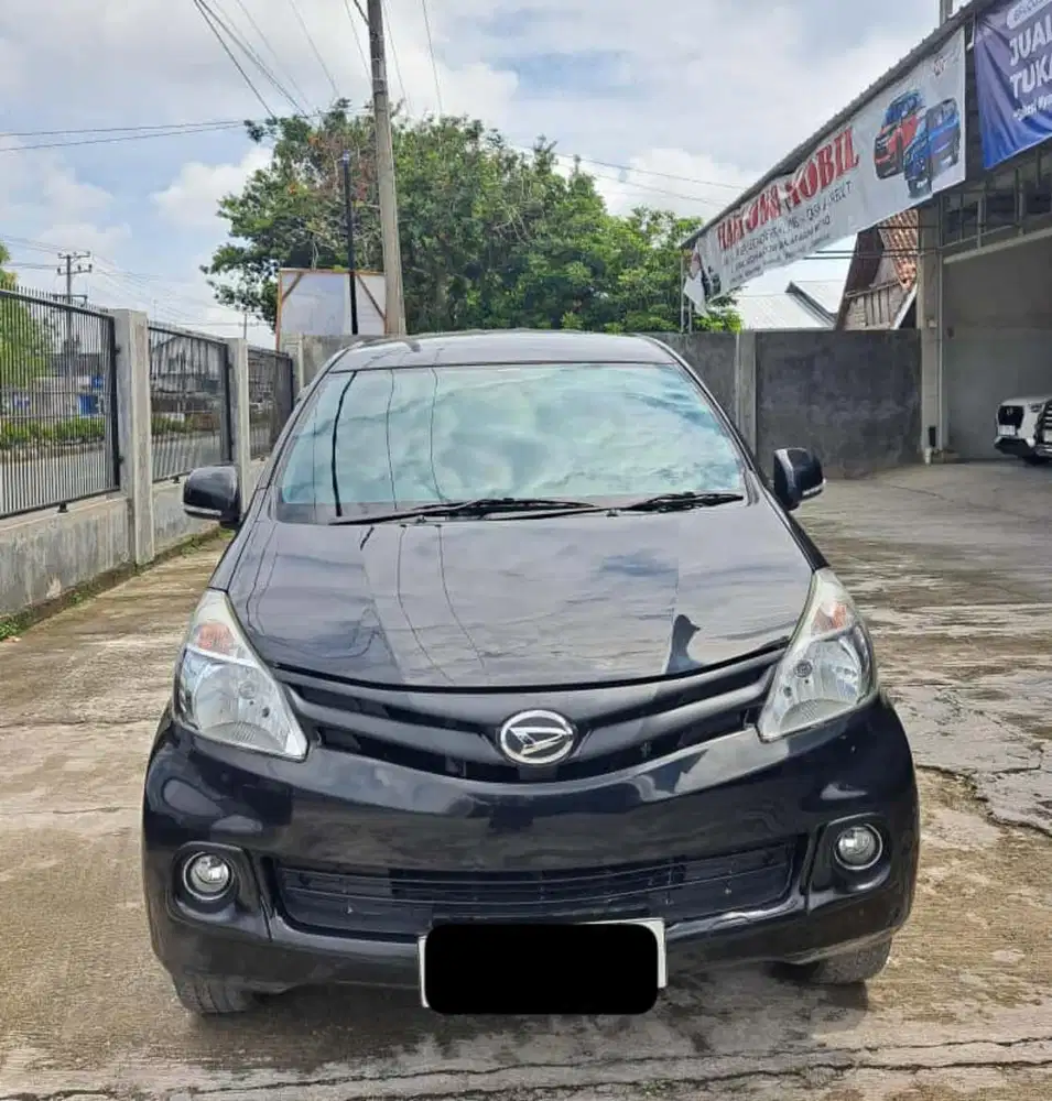Xenia 1.3 R Deluxe MT 2014