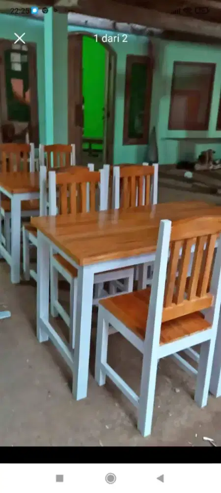 Set meja kursi rumah makan