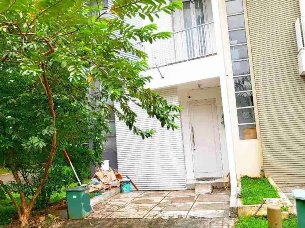 Di jual Rumah Strategis Ke Tol Jatikarya