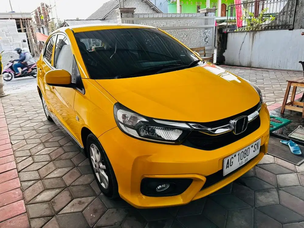 Brio kuning 2022 at matic automatic honda metic yellow