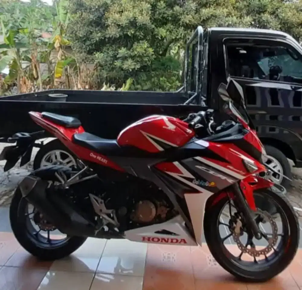 HONDA CBR LENGKAP